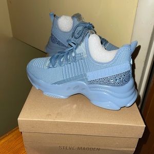 Woman Steven Madden sneakers